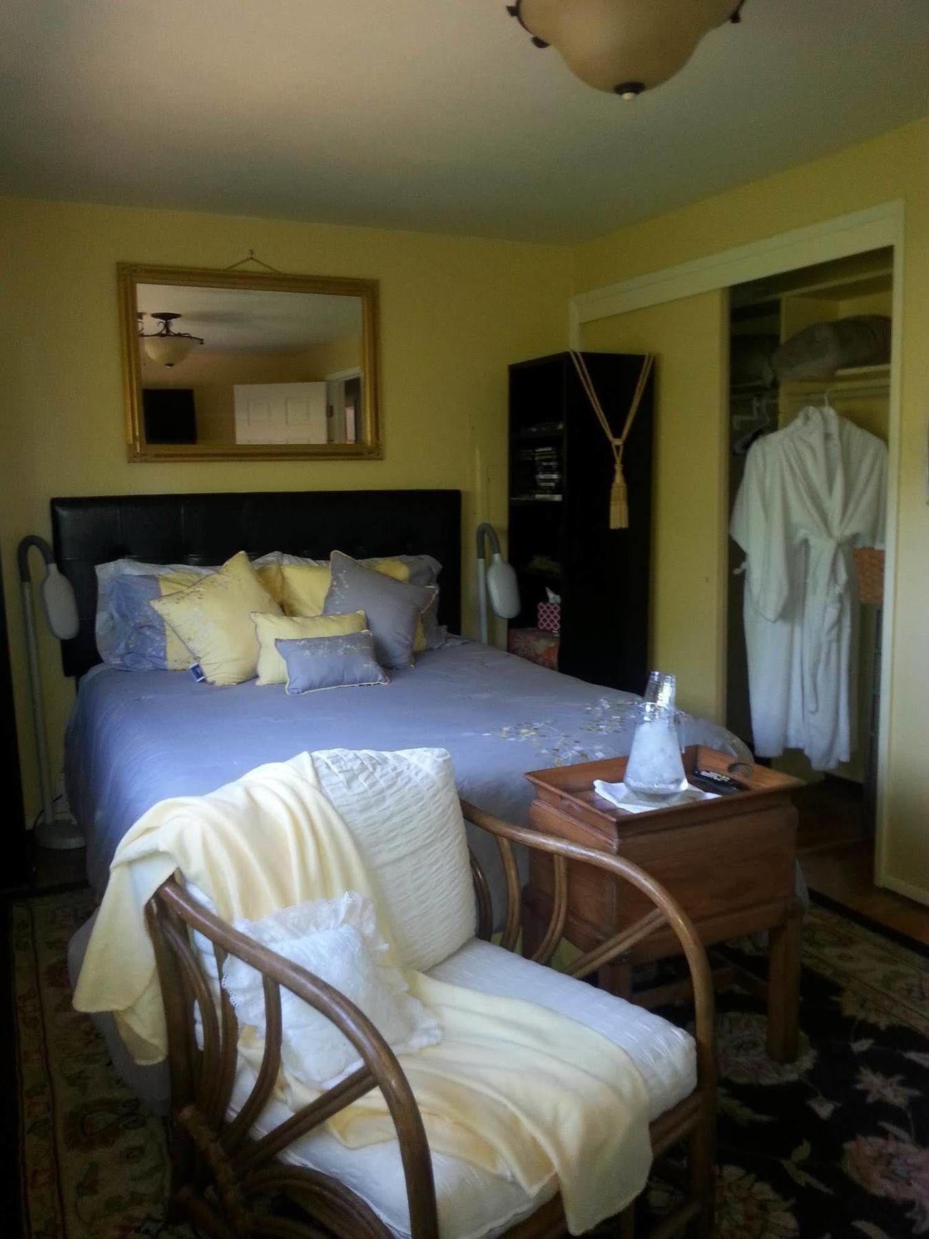 Secret Garden Bed And Breakfast ทาโคมา ภายนอก รูปภาพ